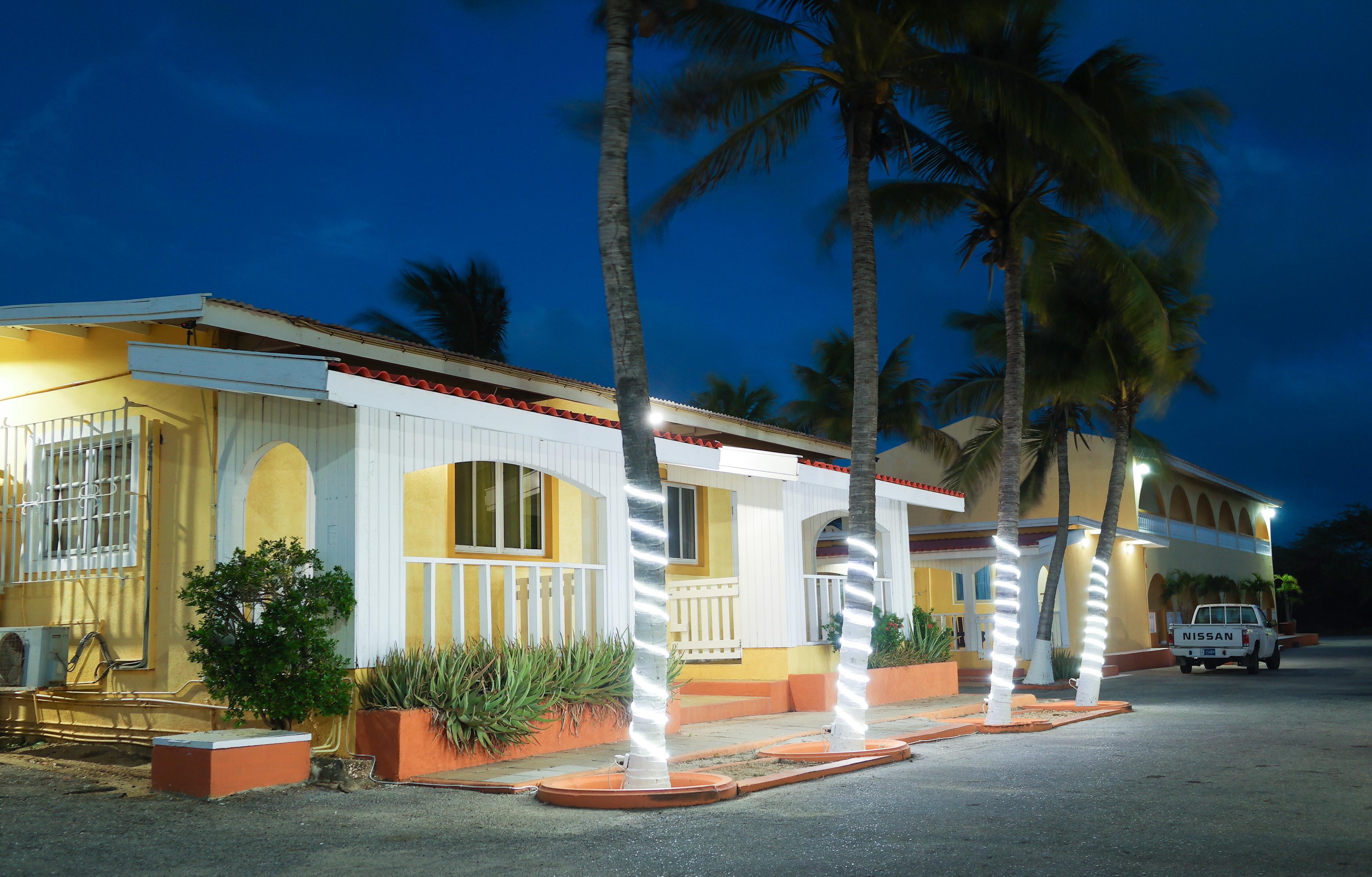 Coconut Inn Палм Бийч Екстериор снимка