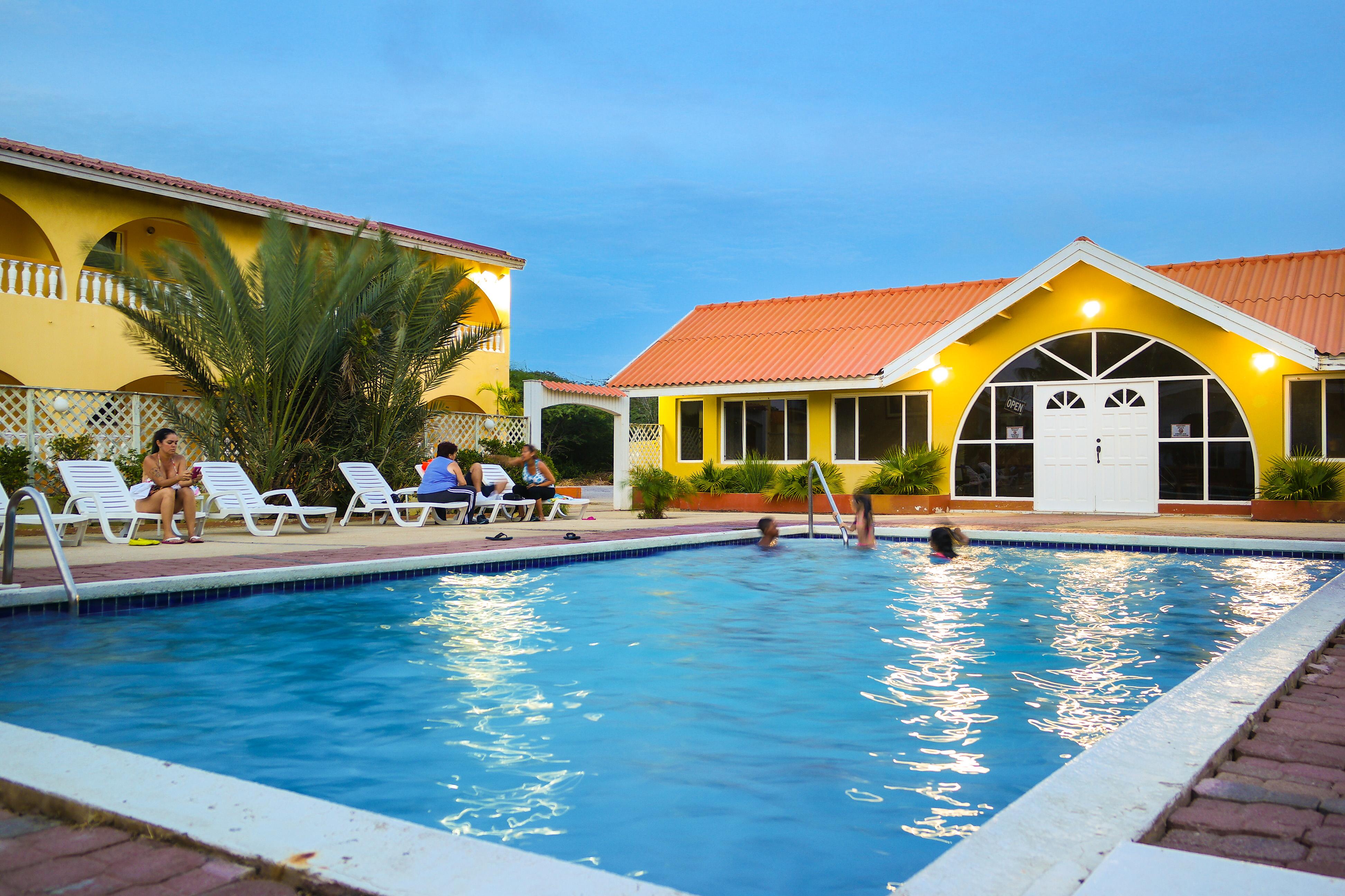 Coconut Inn Палм Бийч Екстериор снимка
