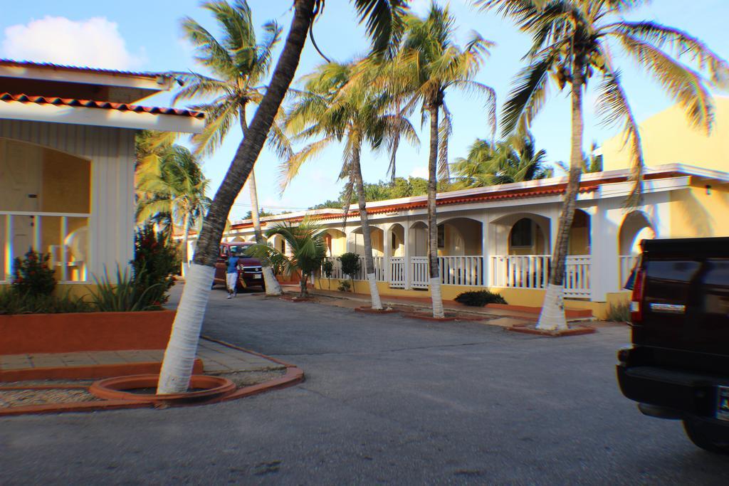 Coconut Inn Палм Бийч Екстериор снимка