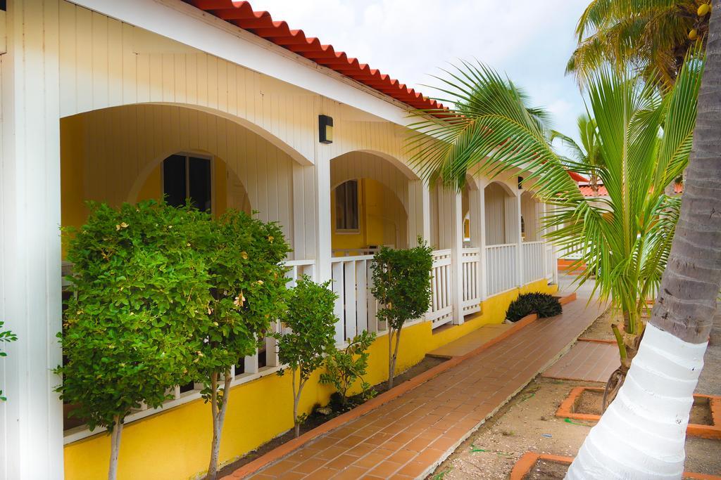 Coconut Inn Палм Бийч Екстериор снимка