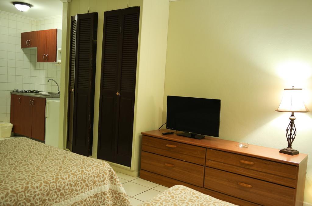 Coconut Inn Палм Бийч Екстериор снимка