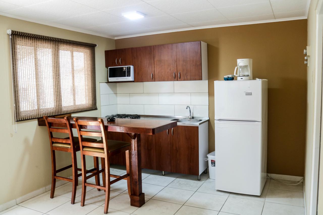 Coconut Inn Палм Бийч Екстериор снимка